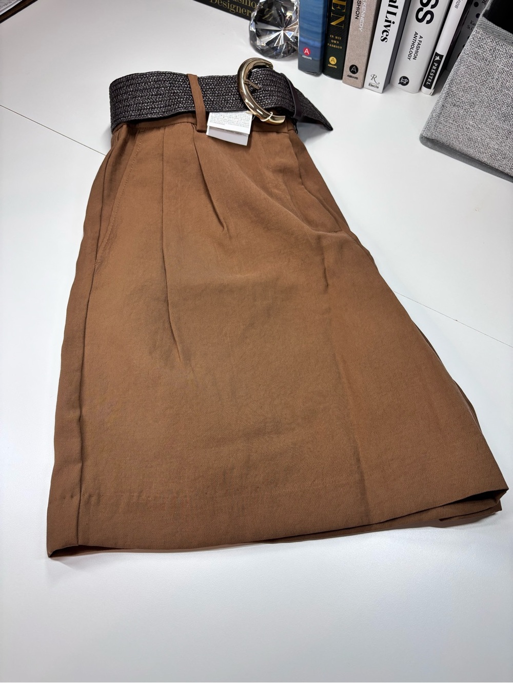 Women's High-Waist Brown Tailored Shorts with Belt - Picture 8 of 15